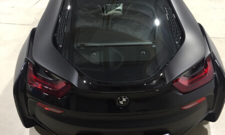 BMW i8 diepgevroren zwart11