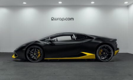 Lamborghini Huracan satin black and yellow 8