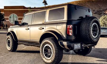 Bronco matzwart wrap 7