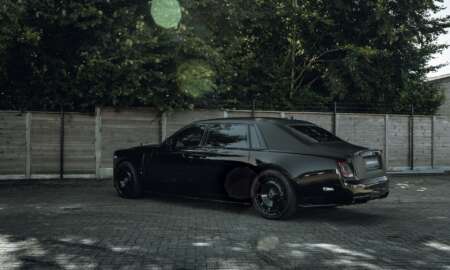 Rolls Royce Phantom matzwart 40.jpg