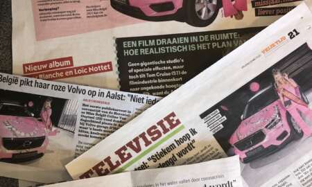 Celine Van Ouytsel carwrap Miss België - 5