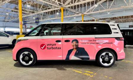 Intuit-TurboTax-Commerciële-Vlootwrap-3