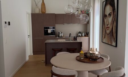 08-wooden-kitchen-wrap-dining-area-2