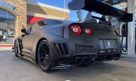 Nissan GTR Frozen Black Varis kit 86